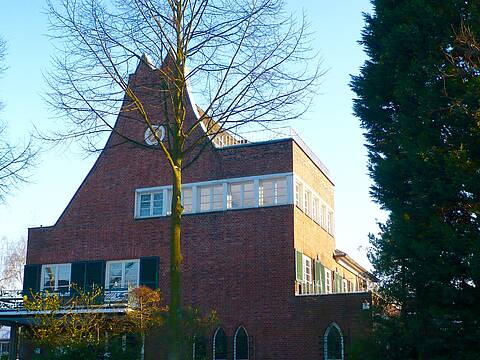 Dachgeschosswohnung in denkmalgeschützter Stadtvilla